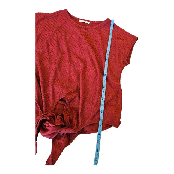 Arrays Small Red Sleeveless Shirt - Picture 5 of 5